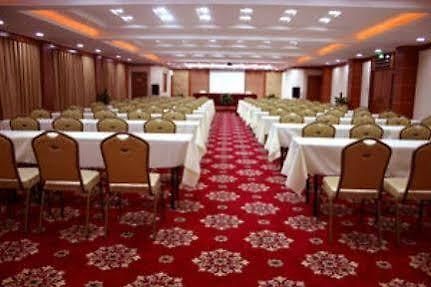 Starway Pitman Hotel Ningbo Buitenkant foto